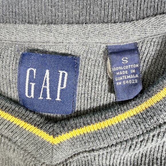 Gap Mens Sweater Gray & Yellow Knit V-Neck Pullover 90s Casual V Neck Size Small - Picture 2 of 6